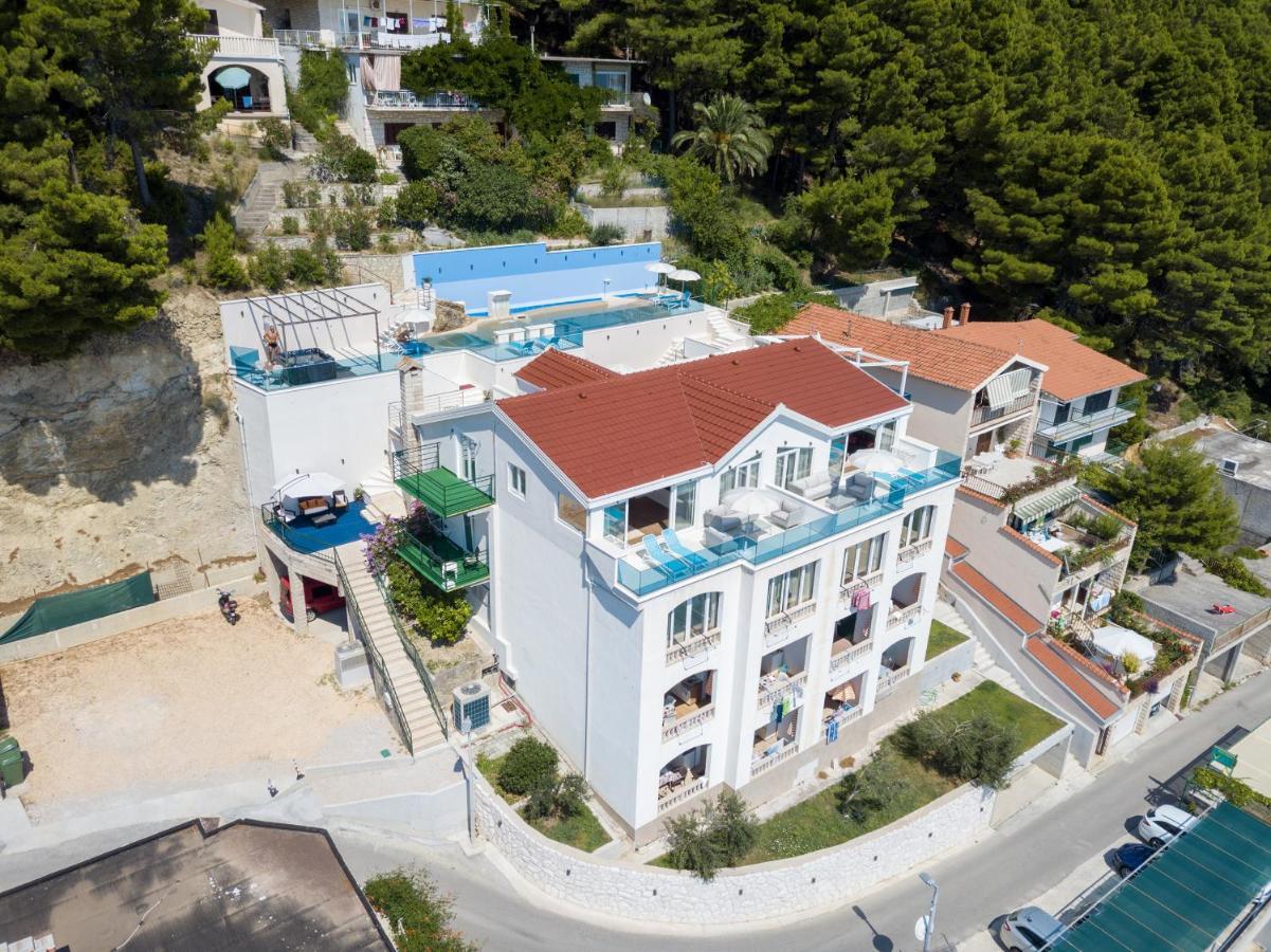 Apartment Visnja *